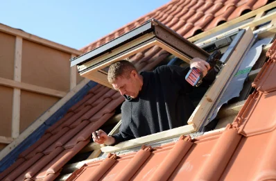 Pose de fenêtres de toit Velux à Rouvrel